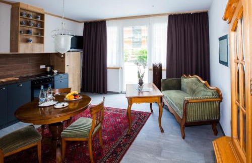 Central Interlaken Hotel | Carlton-Europe Vintage Adults Hotel