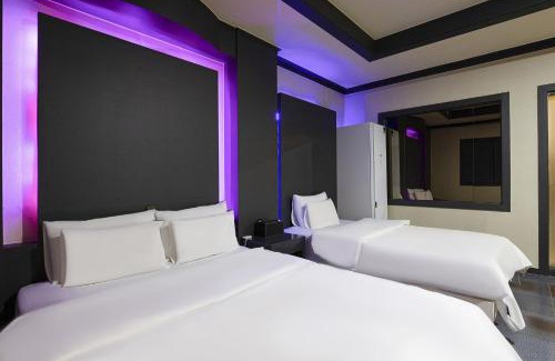 Tohwail-tong Hotel | Carlton Hotel