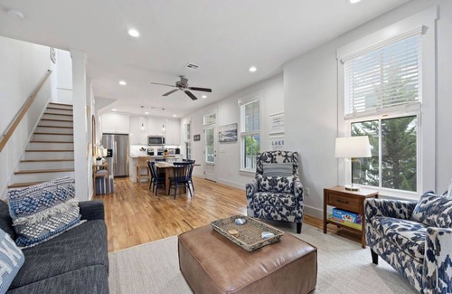 Eufaula House | Carlton Landing- Sunny Daze Ahead!
