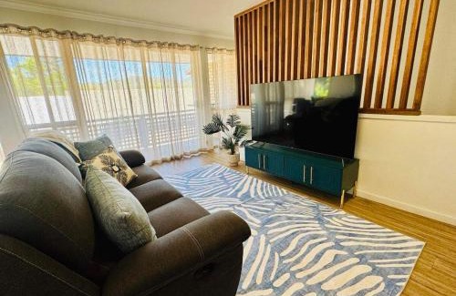Kawana Apartment | Carlton Lodge