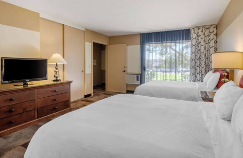 San Carlos Hotel | Carlton Oaks Lodge, an Ascend Collection Hotel