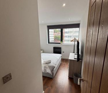 Gedling Apartment | Carlton Square Luxury Apartments