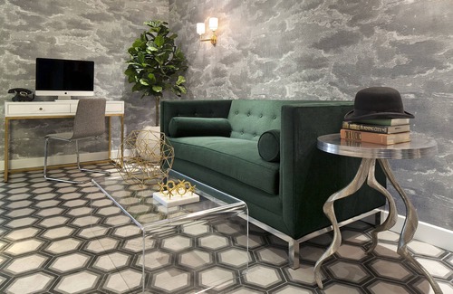 Pico - Robertson Hotel | Carlyle Inn