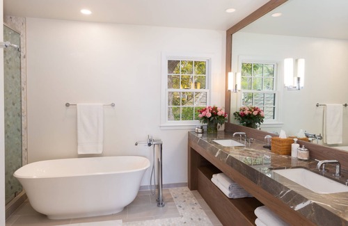Golden Rectangle Hotel | Carmel Beach Hotel