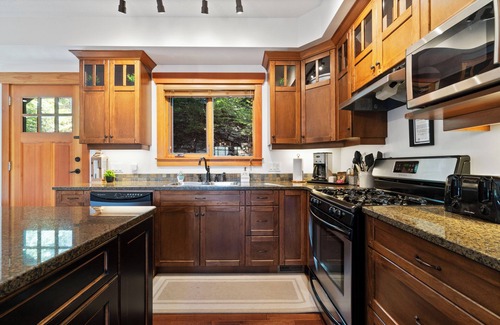 Blind Bay House | Carmel Beach Private Lodges - Unit #15. Second row, 3 bedroom unit.