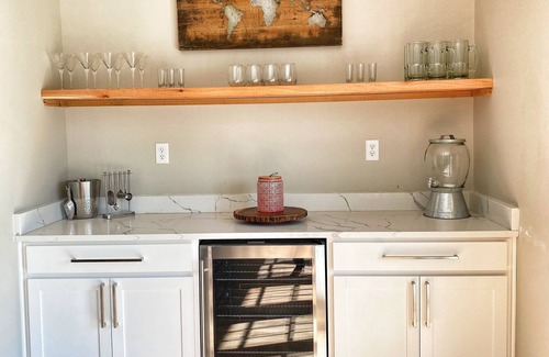 Carmel House | Carmel Lodge-Sleeps 25, By Grandpark, Indy<10mi