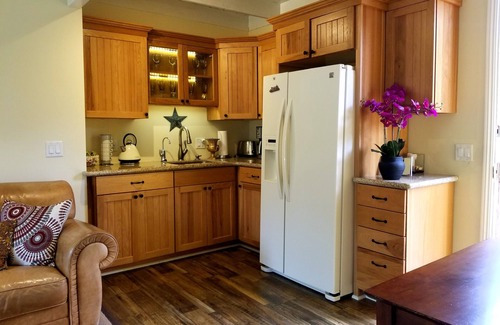 Hatton Fields Cottage | Carmel Special. Beautiful Private Cottage
