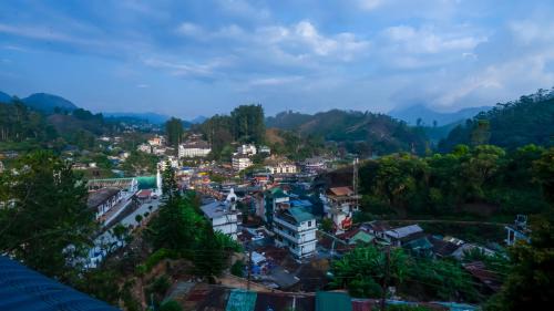 Nullatanni Hotel | Carmel Top Munnar