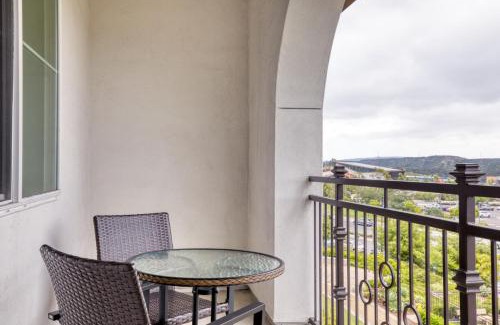 Carmel Valley Apartment | Carmel Valley 2br w gym bbq wd nr dining SAN-28