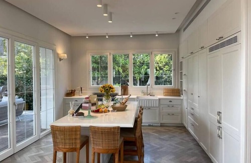 Herzliya Pituach Villa | Carmelo Congress Villa