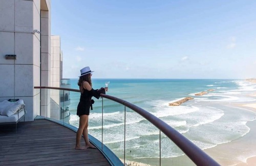 Herzliya Pituach Apartment | Carmelo | Marina Ocean View