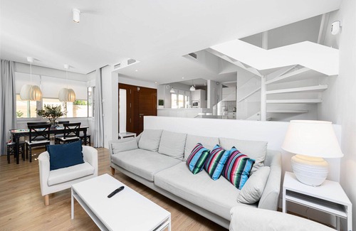 Malaga-Este House | Carmen Beach - holiday home in Malaga by Solaga