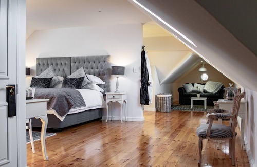 Mowbray House | Carmichael House Boutique Hotel