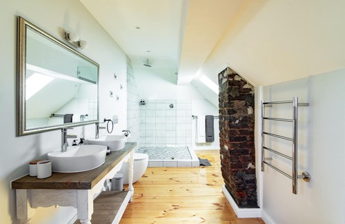 Mowbray House | Carmichael House Boutique Hotel
