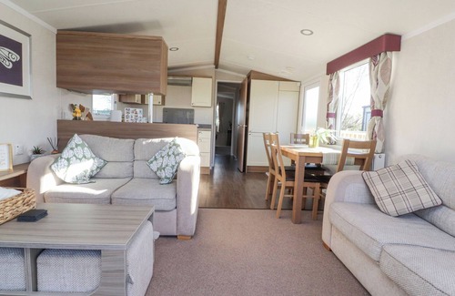 Wesham Cottage | CARMINA, with a garden in Warton, Lancashire