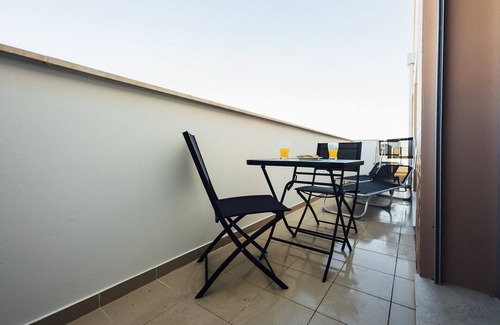 Sao Martinho do Porto Apartment | Carmona - T2 Holiday Apartment by São Martinho do Porto beach By SCH