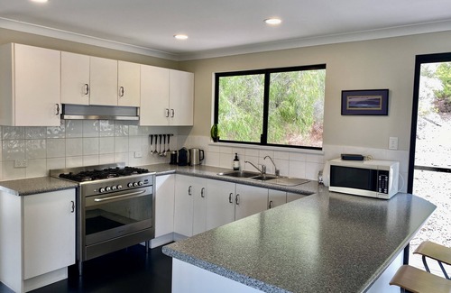 Mira Mar House | Carnaby's Hide - Amazing Albany Western Australia