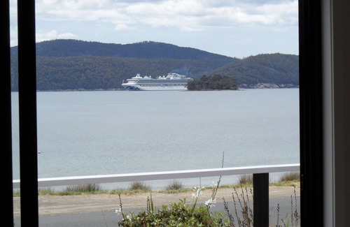 Port Arthur House | Carnarvon Bay Beach House