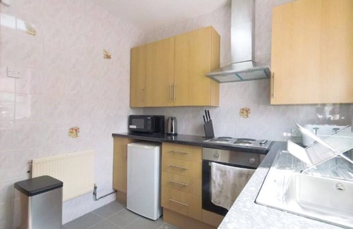 Wembley Central Apartment | Carnation flat A
