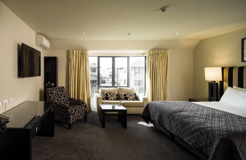 Blenheim Hotel | Carnmore Chateau Marlborough