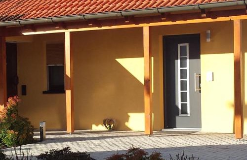 Nuedlingen Apartment | Caro's Ferienwohnung