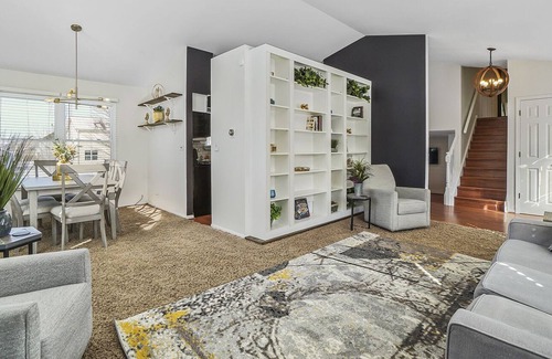 Carol Stream House | Carol Stream Rental