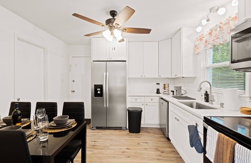 Paw Creek House | Carolina Blue Home 4 miles from CLT airport, 4 miles from Uptown