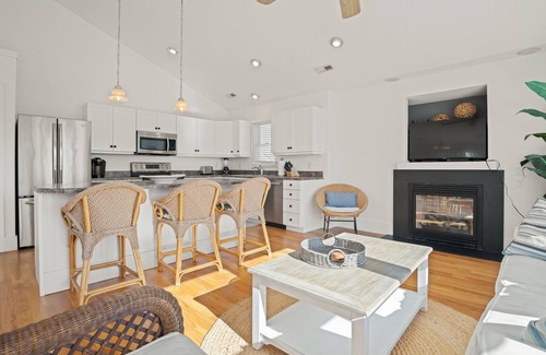 Corolla House | Carolina Freedom: Private Pool, Hot Tub, Sleeps 9