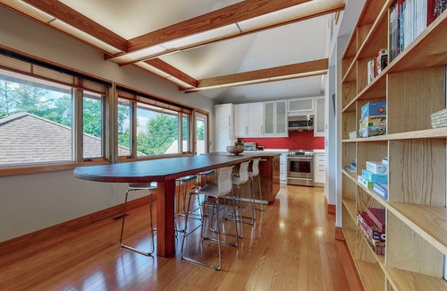 Highlands Apartment | Carolina Square - In Town Apartment Highlands NC