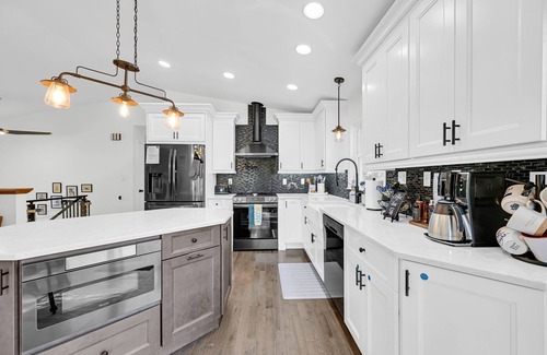 Castle Point House | Caroline House Beacon Getaway