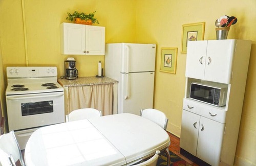 Coshocton Apartment | Caroline's Place in Historic Roscoe Village