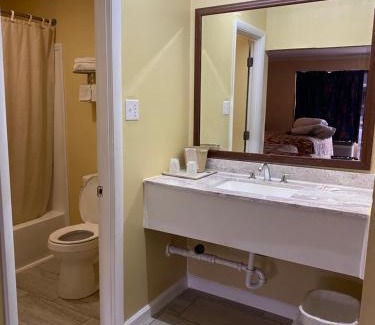 Central City Hotel | Caronoda Motel