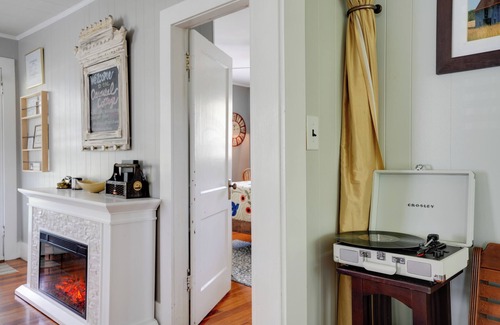 North Chattanooga Cottage | 'Carousel Cottage:' North Chattanooga Home!
