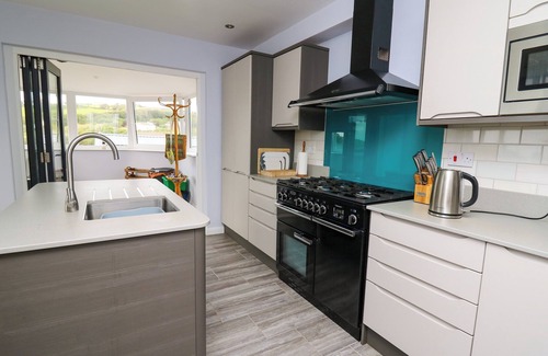 St Brides Cottage | CAROUSEL, pet friendly, country holiday cottage in Broad Haven