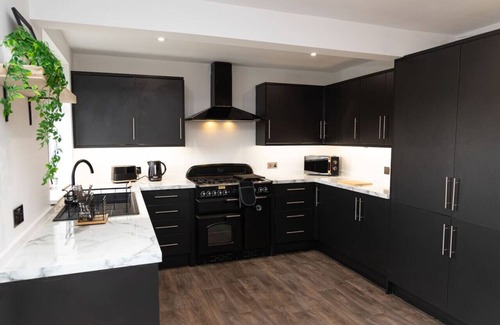 Littleborough House | Carpe Diem Cottage near Hollingworth Lake