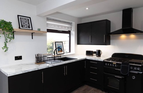 Littleborough House | Carpe Diem Cottage near Hollingworth Lake