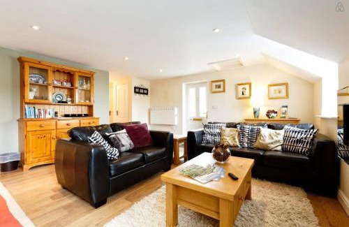 Chepstow Resort | Carpenters Cottages