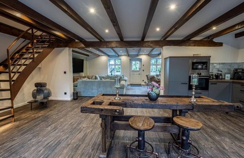 Tating Cottage | Carpentry - Country Lodge Ole Steen