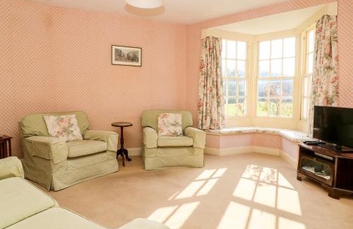Bridlington House | Carr Cottage