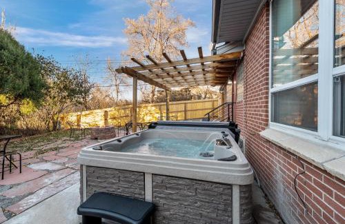 Mid-Lakewood House | Carr - Lakewood