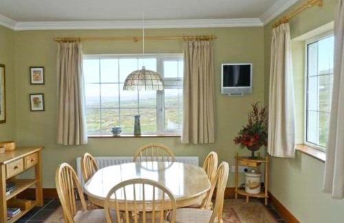 Caherdaniel House | Carraig Oisin