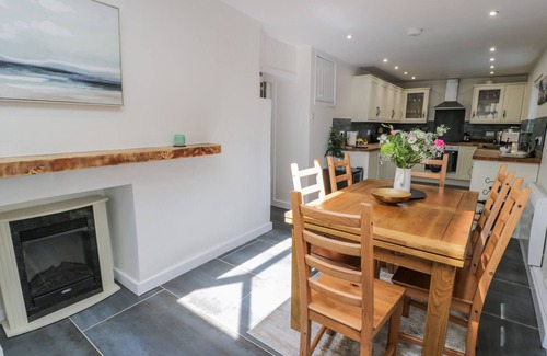Pen-y-sarn Cottage | CARREG WINLLAN, with a garden in Amlwch