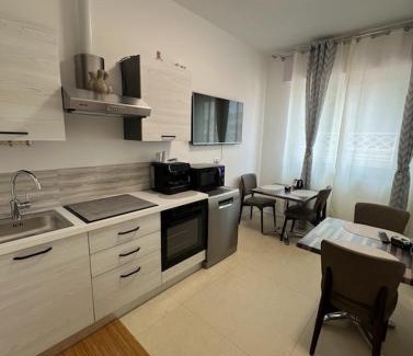 Borgomanero Apartment | Carrera Living Family Apartments