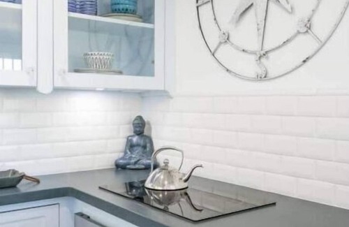 Mission Hills Apartment | Carriage House Apartment