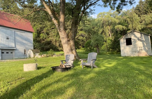 Watkins Glen Apartment | CARRIAGE HOUSE BUNGALOW/LAKE VIEW/VILLAGE OF WATKINS