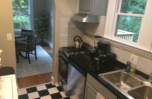Morningside-Lenox Park House | Carriage House by Piedmont Park and The Beltline