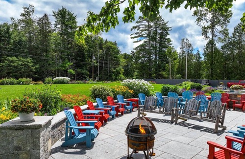 Hancock Point House | Carriage House - Crocker House Country Inn