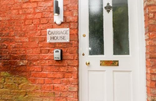 Macclesfield House | Carriage House