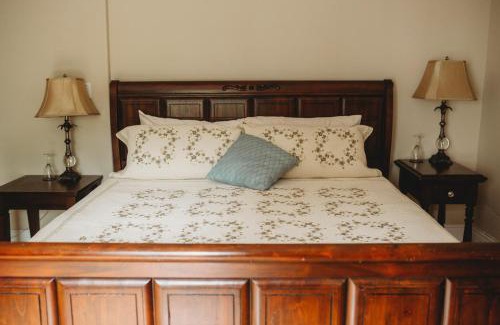 Grand Falls - Windsor Hotel | Carriage House Inn Four and a Half Stars