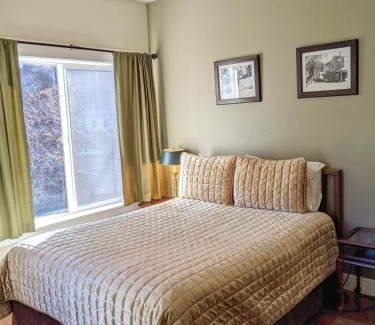 Downieville Hotel | Carriage House Inn